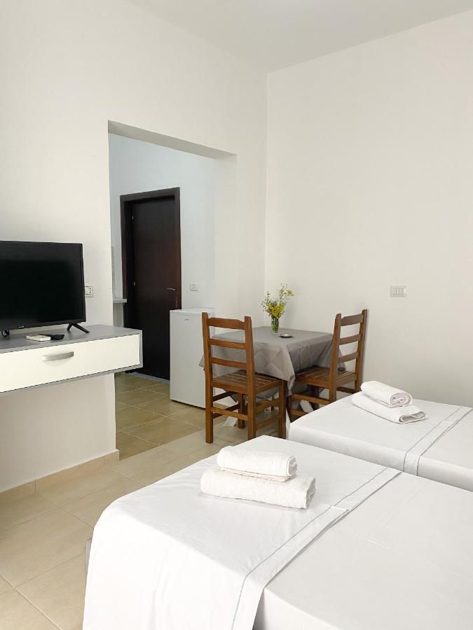 Family Apartments Himara Exterior photo